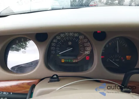 2002 Buick Lesabre Custom z USA, uszkodzony, nr VIN 1G4HP54K924221725